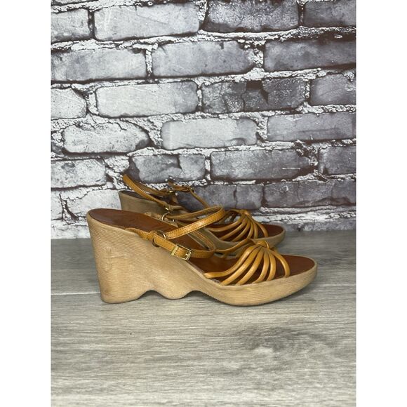 Vtg 70s OG FAMOLARE Hi-Up Brown Leather High Heel Wedge Sandals Women 7N US/37.5 - Picture 1 of 16